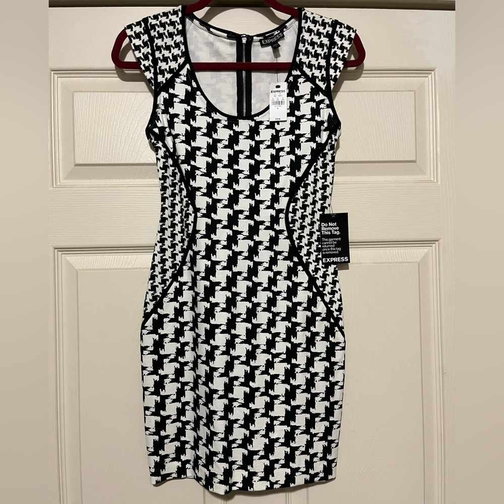 Express Black/White Mini Dress.  Size-0.